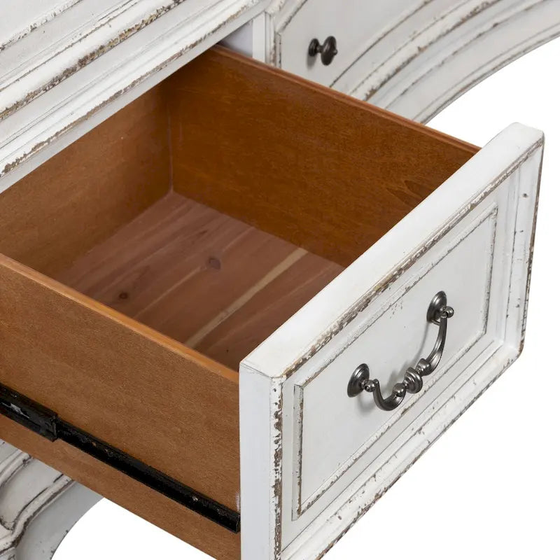 Commode antique blanc cassé à façade galbée, 9 tiroirs, avec plateau effet écorce vieillie
