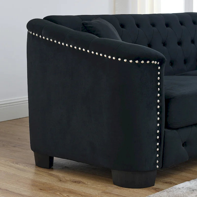 Canapé 3 places en velours capitonné avec accoudoirs cloutés, pieds expresso foncé, crème