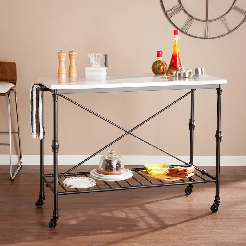 Desserte de cuisine roulante avec plateau imitation marbre et structure en fer noir mat et étagère de rangement