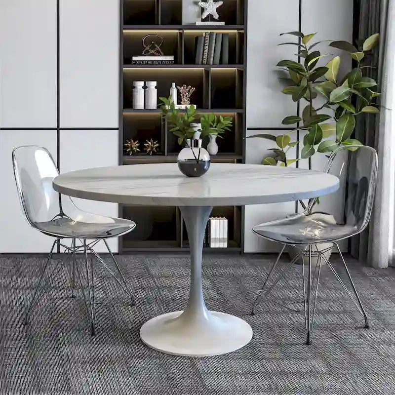 Table à manger ronde en résine avec pied central tulipe en acier blanc