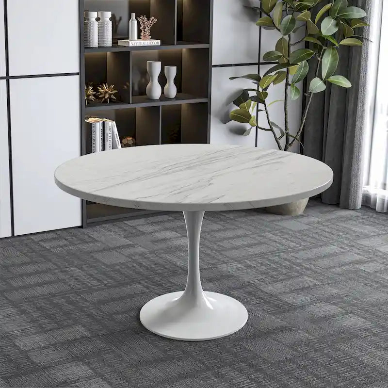 Table à manger ronde en résine avec pied central tulipe en acier blanc